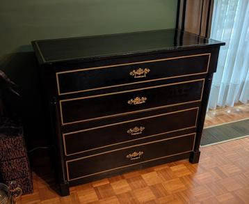 commode in Empire / Napoleon III stijl beschikbaar voor biedingen
