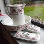 stenen wasschaal en kan met zeepdoos en kamdoosjeen kam, Antiek en Kunst, Ophalen