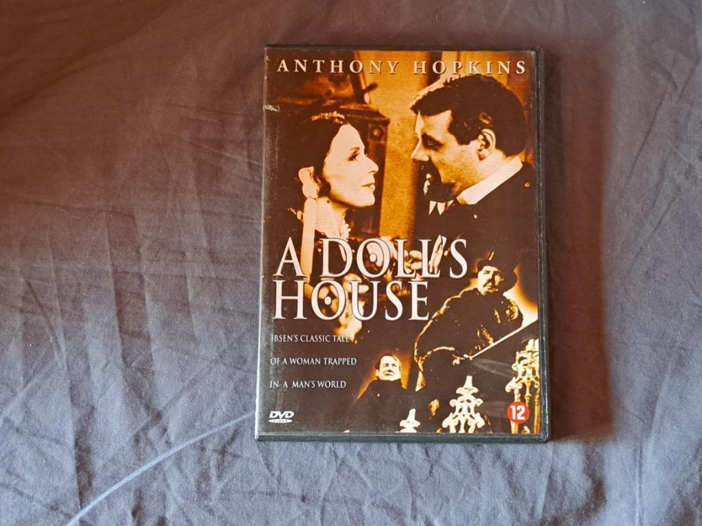 A doll's house, Ophalen of Verzenden