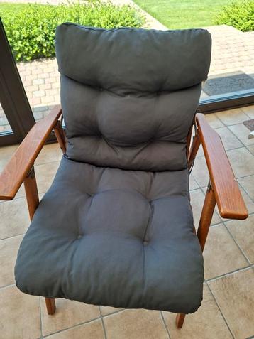 Kussens tuinstoelen  beschikbaar voor biedingen