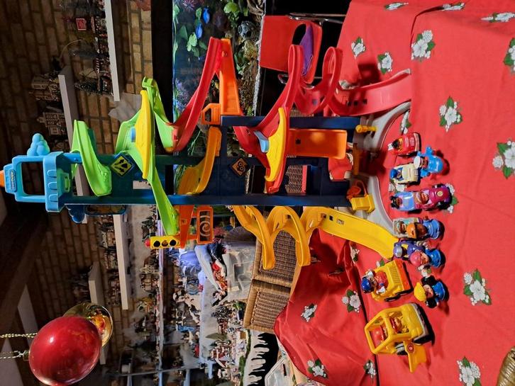 Little People garage met autootjes en poppetjes., Kinderen en Baby's, Speelgoed | Educatief en Creatief, Met geluid, Ophalen