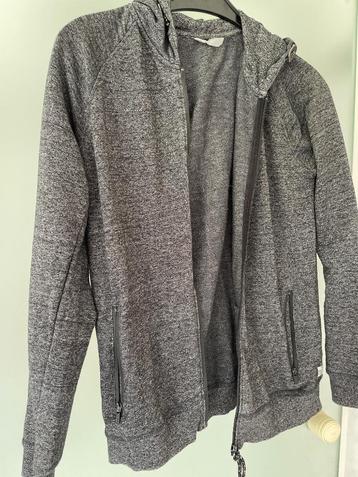 Donkergrijs Vest met kap maat 170 beschikbaar voor biedingen