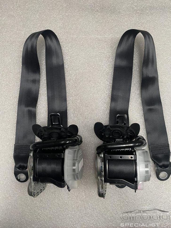 Audi A3 8V5 gordel set model 2011-2019   8V5857705 E - 8V585, Auto-onderdelen, Dashboard en Schakelaars, Audi, Gebruikt, Ophalen of Verzenden