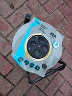 Verlengkabel op haspel L 40 meter voor 50 euro, Ophalen