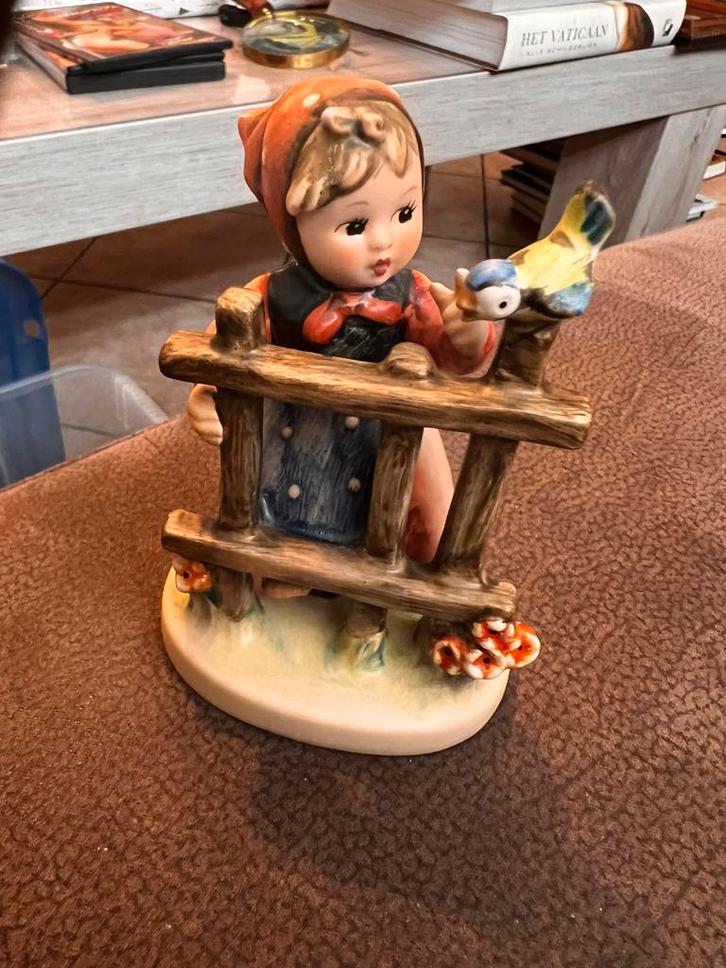 Goebel Hummel beeldje, Antiek en Kunst, Antiek | Porselein, Ophalen