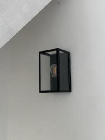 Industriële plafondlamp  beschikbaar voor biedingen