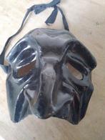 Ancien masque de théâtre Commedia dell'arte en papier mâché, Envoi