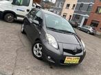 Toyota Yaris 5 portes 1.4 D4D 2010 année CLim 0032478767323, Auto's, Toyota, Voorwielaandrijving, Stof, Elektrische ramen, 4 cilinders