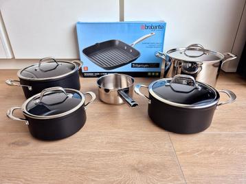 NIEUW set kookpotten Brabantia + Tefal + Qdesign kookpot 7L beschikbaar voor biedingen