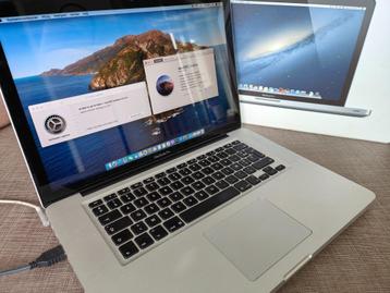 Apple MacBook Pro 15 pouces, processeur i7, 16 Go de mémoire