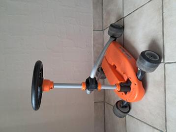 Vintage scooter 'funny roller'  beschikbaar voor biedingen