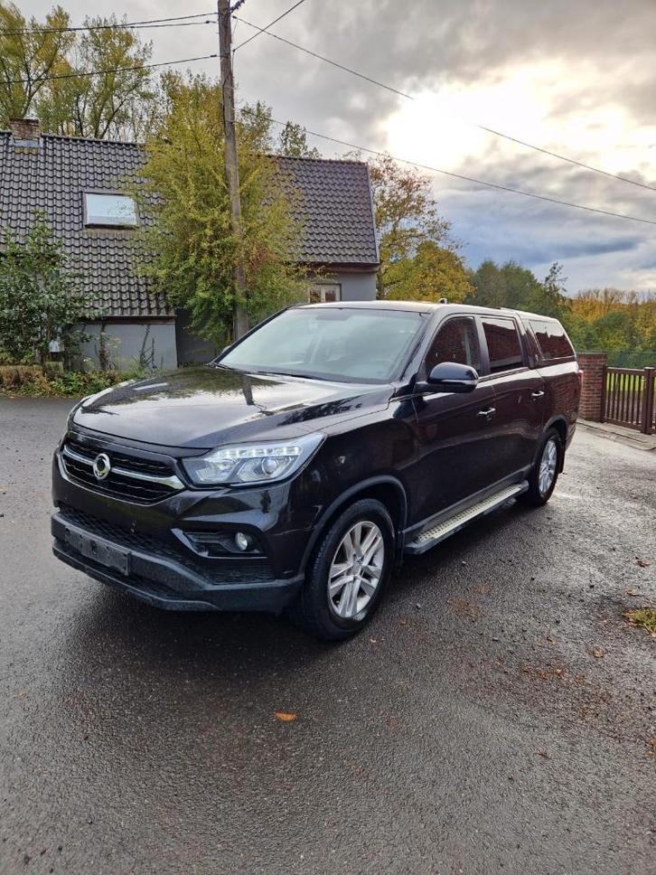 Ssangyong Musso Pick-up 2.2 e-XDi 4WD, Auto's, SsangYong, Bedrijf, Musso, 4x4, ABS, Achteruitrijcamera, Airbags, Airconditioning