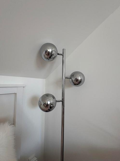 Vintage Vloerlamp – Retro, Huis en Inrichting, Lampen | Vloerlampen, Gebruikt, Metaal, Ophalen