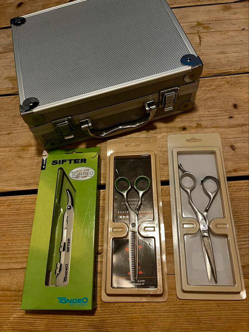 Set professionele kappersscharen in opbergkoffer, Diensten en Vakmensen, Haarkappers