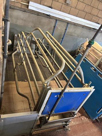 Van Osch bovenbouw [750]  beschikbaar voor biedingen