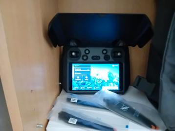DJI Mavic 3 pro  smartcontroller  als nieuw .  Lezen!!! beschikbaar voor biedingen