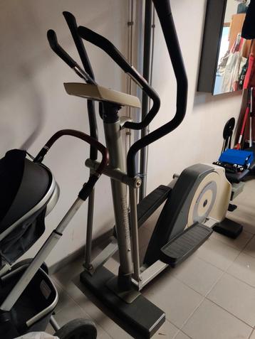 Robuuste Tunturi Competence Crosstrainer  beschikbaar voor biedingen