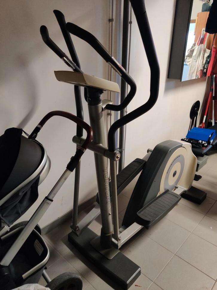 Robuuste Tunturi Competence Crosstrainer, Sport en Fitness, Fitnessapparatuur, Zo goed als nieuw, Crosstrainer, Ophalen