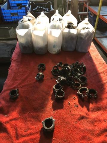 rubber beugels van 12 tot 75mm ,aan halve prijs beschikbaar voor biedingen