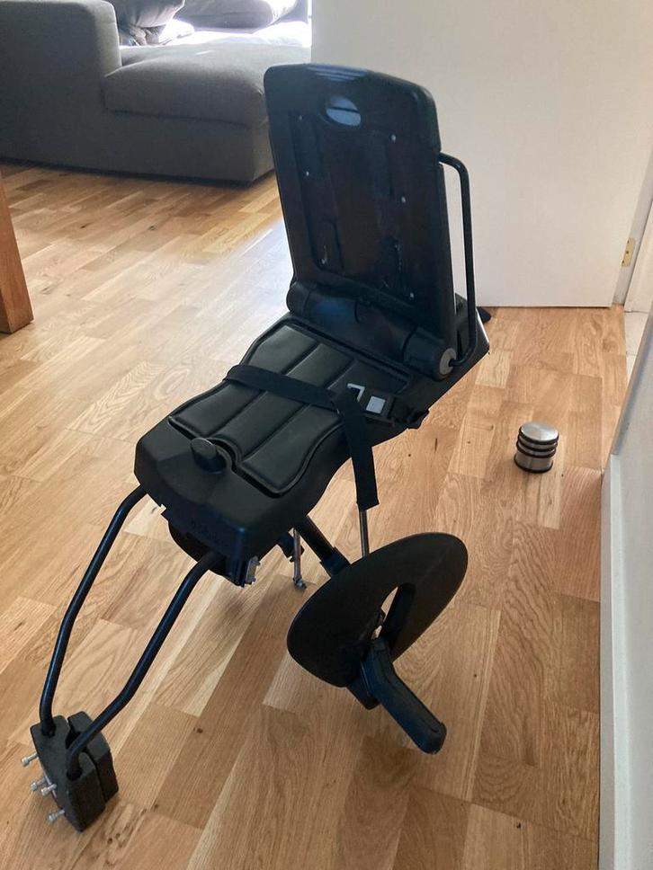 Bobike fietsstoeltje, Fietsen en Brommers, Fietsaccessoires | Fietsstoeltjes, Gebruikt, Achterzitje, 15 t/m 25 kg, Voetsteuntjes