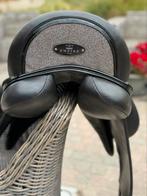 Dressuurzadel empire maratha 17,5 inch, Dieren en Toebehoren, Paarden en Pony's | Zadels, Ophalen, Zo goed als nieuw