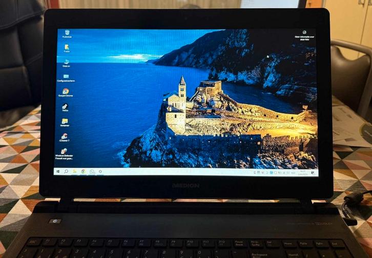 medion akaya I5, Computers en Software, Windows Laptops, Gebruikt, 16 inch, SSD, 2 tot 3 Ghz, 8 GB, Azerty, Ophalen of Verzenden