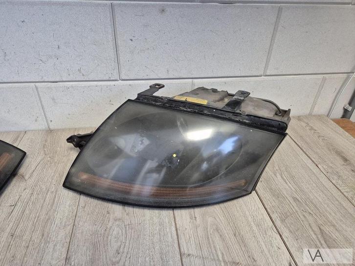 Audi TT 1998 - 2005 koplamp HALOGEEN links 8n0941003N €150, Auto-onderdelen, Verlichting, Audi, Gebruikt, Ophalen of Verzenden