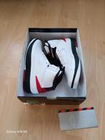 Sneakers van Jordan, Sport en Fitness, Ophalen of Verzenden, Nieuw, Schoenen