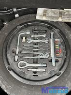 MERCEDES S KLASSE W220 TOOLBOX thuiskomer krik reservewiel, Ophalen of Verzenden, Gebruikt, Mercedes-Benz