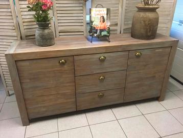 Schitterend landelijk Flatscreen TV meubel beschikbaar voor biedingen