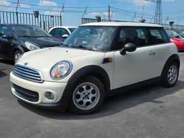 MINI 1600CC BENZINE 09/2011 148000KM MET AIRCO, Autos, 121 g/km, Euro 5, Achat, Boîte manuelle