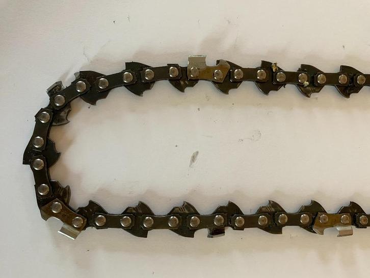 Ketting met kettingzaag, Doe-het-zelf en Bouw, Gereedschap | Machine-onderdelen en Toebehoren, Zo goed als nieuw, Ophalen of Verzenden