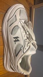 Karl chaussure, Enlèvement ou Envoi, Utilisé