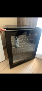 Wijnfrigo /koelkast, Elektronische apparatuur, Koelkasten en IJskasten, Ophalen of Verzenden, Zo goed als nieuw, Zonder vriesvak