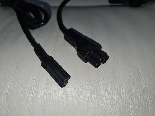 Verschillende  aansluitkabels, Doe-het-zelf en Bouw, Elektriciteit en Kabels, Zo goed als nieuw, Ophalen of Verzenden