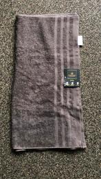 Handdoek maat 70x140cm nieuw, Ophalen of Verzenden, Nieuw, Bruin, Handdoek