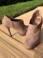 Booties maat 36, Kleding | Dames, Schoenen, Beige, Zo goed als nieuw, Pumps, New Look