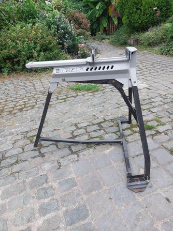 Etabli pliable et réglable de marque ELU  beschikbaar voor biedingen