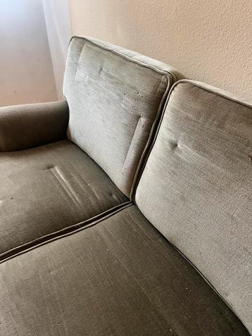 Gratis. Zetels  licht groene fluweel beschikbaar voor biedingen