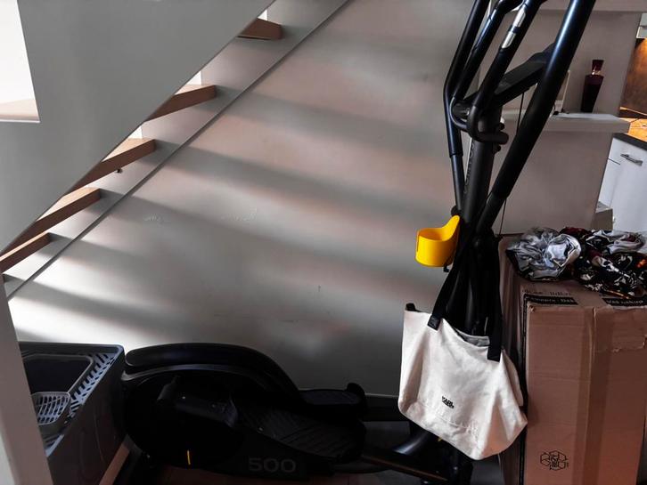 Zelfaandrijvende crosstrainer amper gebruikt, Sport en Fitness, Fitnessapparatuur, Zo goed als nieuw, Crosstrainer, Ophalen