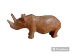 Rhinocéros antique en bois art africain, Enlèvement ou Envoi