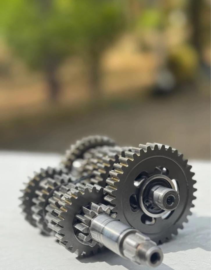 Versnellingsbak am6 Minarelli v2 beta sherco fantic mrt 50, Fietsen en Brommers, Brommeronderdelen | Algemeen, Zo goed als nieuw