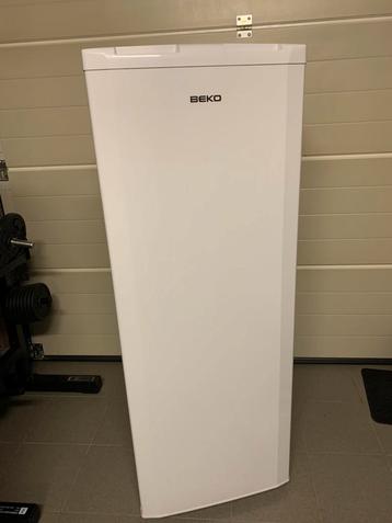 Beko koelkast 260l, Elektronische apparatuur, Ophalen, Gebruikt