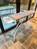 Strijkplank met ingebouwd stopcontact, Elektronische apparatuur, Ophalen, Gebruikt