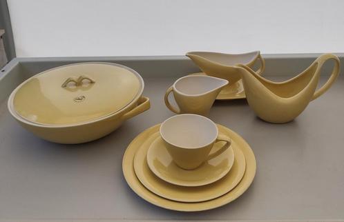 Groep boch servies pastel geel 9 stuks, Antiek en Kunst, Antiek | Servies los, Ophalen of Verzenden