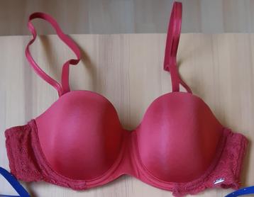 BH / beha Hunkemöller maat EU 75B, FR 90B beschikbaar voor biedingen