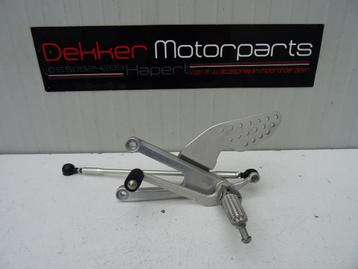 Schakelset / Linker Voetsteun Yamaha YZF R1 2002-2003 RN09 beschikbaar voor biedingen
