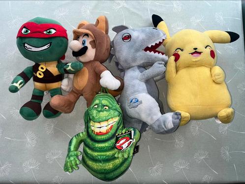 Pluche knuffels (Supermario - Ghostbusters - JW - Pikachu), Kinderen en Baby's, Speelgoed | Knuffels en Pluche, Zo goed als nieuw