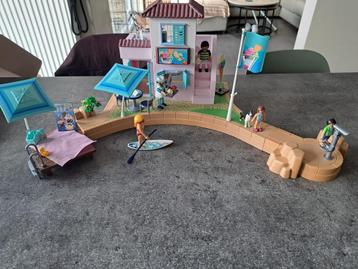 Playmobil koffiehuis + ijssalon+ ijsjesverkoper op fiets beschikbaar voor biedingen