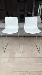 2 x Arper Catifa 46 beige barkrukken, Ophalen, Kunststof, Gebruikt, Met voetsteun